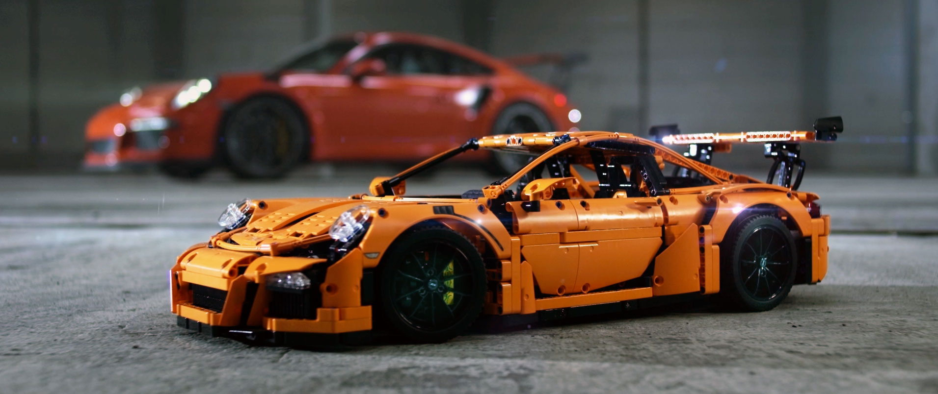 Brickfinder Win A LEGO Technic Porsche 911 GT3!