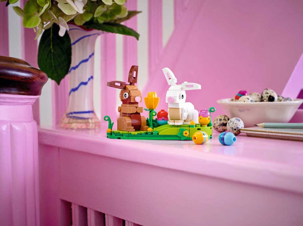 LEGO Seasonal Easter Rabbits Display 40523