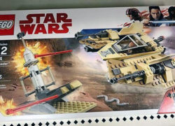 LEGO Star Wars Sandspeeder 75204